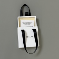 Boîte cadeau rigide personnalisée de qualité supérieure avec logo, petit tiroir coulissant, gaufrage, pelliculage mat, doublure en éponge scintillante, fermeture magnétique, pour bijoux