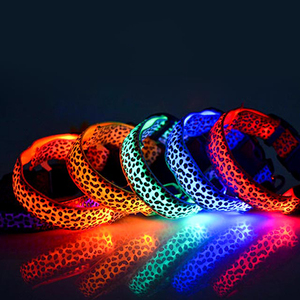 Collar de perro con Logo personalizado, estampado de leopardo, impermeable, ajustable, Led - Product Image 2