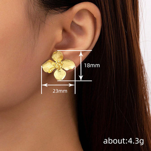 Eleganti Orecchini a Perno Floreali Stile Francese Chic Gioielli Moda Donna Regalo per Uso Quotidiano - Product Image 3