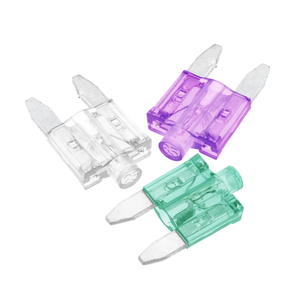 Fusibles Automotrices de Tamaño Mediano 5A 10A 15-40A, Tabletas de <span class=keywords><strong>Seguro</strong></span> para Automóviles, Fusible Mediano con Lámpara, Fusibles para Automóviles con Caja y Clip - Product Image 1