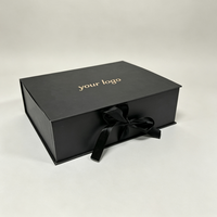 Perruques en cheveux humains personnalisées avec insert en velours satiné, ruban à nouer, boîte-cadeau en carton rigide avec logo