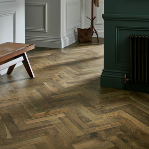 Parquet en chêne européen multicouche FSC moderne, teinté, grade AB, facile à nettoyer, système T&G, 14 mm, chevrons, bois d'ingénierie, idéal pour l'hôtellerie - Product Image 1