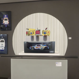 1:43LMS aleación Full-Door Series co-marca Diecast juguetes modelo de coche hermosa simulación entretenimiento capucha juguetes colección hecha - Product Image 4