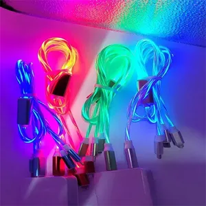Cavo Luminoso LED 3 <span class=keywords><strong>in</strong></span> 1 con Connettori <span class=keywords><strong>Type</strong></span> <span class=keywords><strong>C</strong></span> e USB per Ricarica Rapida, Accessori per iPhone - Product Image 6