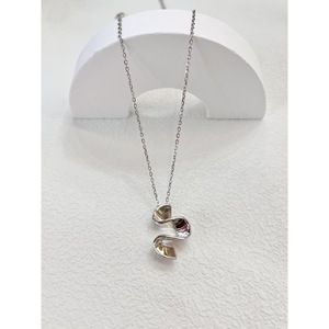 2025 nuevo S925 All-Sterling Silver Designer INS estilo trenzado en forma de S Cadena de clavícula collar de moda de una pieza para - Product Image 2