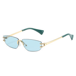 نظارات شمسية كلاسيكية عصرية جديدة نظارات شمسية عالية الجودة مع شعار مخصص للرجال والنساء - Product Image 2