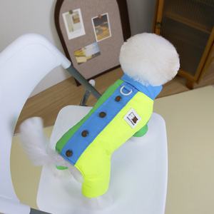 厚手のフリース裏地付き4脚用犬用ジャケット、カラーブロック冬用ペットコート、漫画パッチ付きスナップボタン＆リード用Dリング付き、小型犬用 - Product Image 5