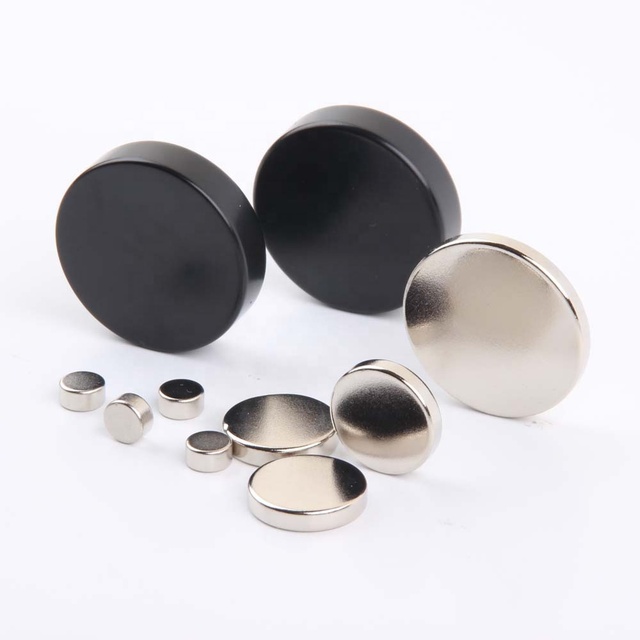 Factory Wholesale Super Strong Permanent Magnetic Field Strength N52 Neodymium Magnet for Sale