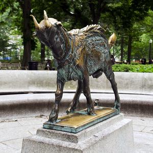 Sculpture de chèvre de montagne en bronze coulé grandeur nature - Product Image 3