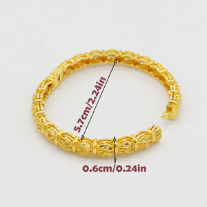 Hot Sale Dubai Arabic Filled Gold Bracelets <strong>Copper</strong> <strong>Bangles</strong> Fashion Jewelry Chunky 24K Gold Plated <strong>Bangles</strong> for Women - Product Image 4