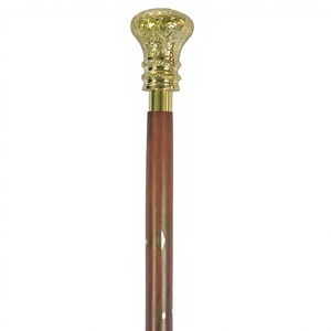 Bastón de madera de lujo pulido marrón con mango de latón dorado, diseño personalizado grabado, ecológico y duradero, último estilo. - Product Image 1