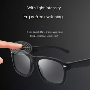 نظارات شمسية عصرية قابلة للتعديل وتغيير اللون للنساء والرجال، تصميم مستطيل لتغيير اللون - Product Image 3