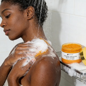 Exfoliante Corporal de Cúrcuma y Ácido Kójico de Alta Calidad, Blanqueador e Iluminador <span class=keywords><strong>para</strong></span> Piel Caribeña, Cuidado Antiinflamatorio - Product Image 4