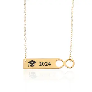 2024 Nieuwe Ontwerp Middelbare School College Beste Graduatie Cadeau Trencher Cap Ketting Met Kaart Hoed Hanger Ketting