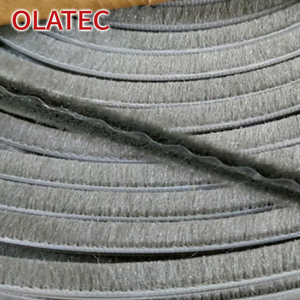 Bande d'étanchéité OLATEC personnalisée avec ailettes, noire, blanche, beige, poils haute densité pour systèmes <span class=keywords><strong>de</strong></span> portes et fenêtres haut <span class=keywords><strong>de</strong></span> gamme OEM ODM - Product Image 4