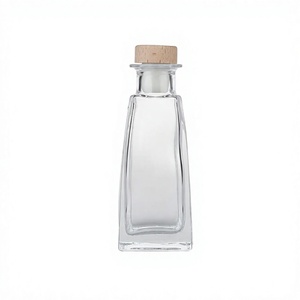 Bouteille en <span class=keywords><strong>verre</strong></span> de luxe à base carrée personnalisée 100 ml pour vin et aromathérapie, idéale pour diffuseur à bâtonnets - Product Image 1