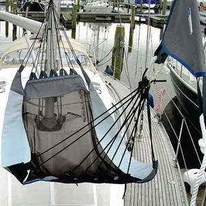 Mesh sailing boat hammock for sailing