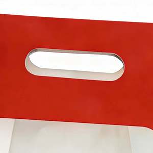 Empaque Personalizable con Asa Troquelada para Postres de Frutas en Bolsas de Papel Kraft Rojo con Ventana Transparente - Product Image 4