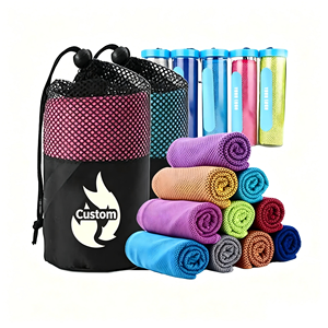 Serviette de sport compacte en microfibre avec logo personnalisé, rafraîchissement instantané, séchage rapide, protection UV pour la gym, le fitness, la course à pied et les activités de plein air - Product Image 1