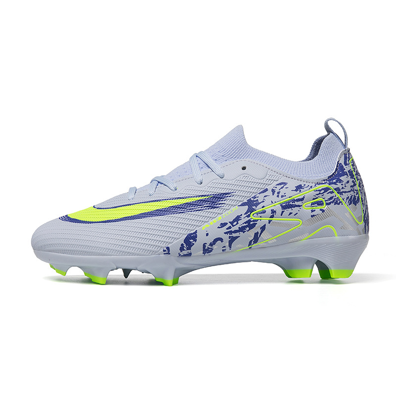 Ongles longs-violet