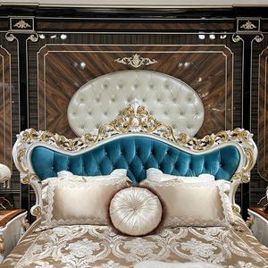 <span class=keywords><strong>Lit</strong></span> double en bois massif de style néoclassique français de luxe 1,8 m, revêtement en flanelle, détails sculptés, décoration en <span class=keywords><strong>strass</strong></span> pour la chambre à coucher - Product Image 3