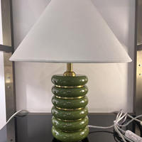 Lampe de table décorative en céramique pour salon de style vintage Lampe de chevet haut de gamme pour chambre à coucher principale de style rustique LED E26 E27 CE LISTE