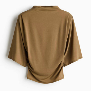 Completo Casual da Donna: Top a Maniche Corte, Vestito, Pantaloncini, Completo in Maglia con Logo Frontale e Decorazione Arricciata, Gilet da Lavoro - Product Image 1