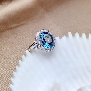 Anello Elegante Vintage da Donna con Accenti Blu, Gioiello Scintillante in Lega Regolabile, Stile Moderno, Idea Regalo - Product Image 2