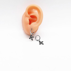 Pendientes colgantes con letra K de acero de titanio retro yunnique, joyería de regalo unisex, pendientes de acero inoxidable 316, accesorios de moda - Product Image 4