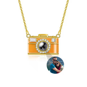 Collar con Colgante en Forma de Cámara Chapado en Oro de Moda, Collar con Proyección de Foto Personalizada, Joyería Romántica para Parejas - Product Image 1