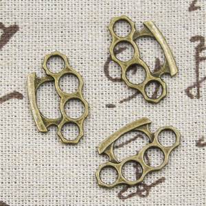 Pendentifs Breloques Poing Américain en Alliage de Zinc, Couleur Bronze Argent Vieilli, pour Fabrication de Bijoux 24x14MM - Product Image 5
