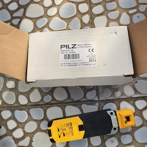 Interrupteur de verrouillage de porte Pilz Psen Me1M 1As 24 V, interrupteur de sécurité pour armoire, fabrication allemande - Product Image 1