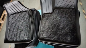 แผ่นซับพื้นรถสำหรับปูพื้นรถแผ่นรองยางทีพีอีแบบเข็มเจาะ<span class=keywords><strong>สี</strong></span>เข้มเพื่อป้องกันพื้นรถดีไซน์หรูหราสำหรับ2024 - Product Image 4