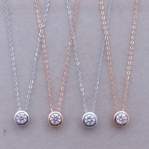 สร้อยคอทองคำขาว 10k แบบสั่งทำพิเศษ พร้อมจี้มอสซาไนต์ทรงกลม 2 กะรัต - Product Image 4