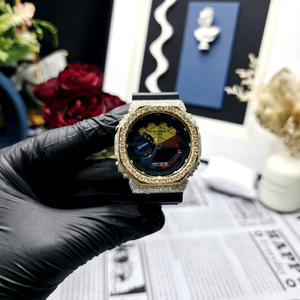 Reloj de Lujo Analógico Digital con Incrustaciones de Diamantes, Caja Plateada, Correa de Goma, Bisel de Moissanita VVS, Esfera Negra, Unisex, Resistente al Agua - Product Image 1