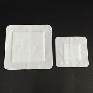 Pansement chirurgical auto-adhésif en tissu non tissé doux avec tampon absorbant non adhérent pour soins post-opératoires - Product Image 3