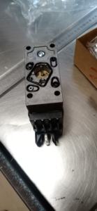 ZY asli 155 pegangan kontrol listrik 155U 152B 157B 155U2602 valves 157B4128 157B4116 157B4734 katup hidrolik - Product Image 5