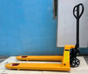 รถยกพาเลทมือ2.5ตันพาเลทไฮดรอลิกทำจากยางรับประกัน12เดือนจากเวียดนาม - Product Image 4