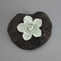 Ensemble de fleur en céramique faite à la main en porcelaine pour diffuseur de roseaux avec désodorisant parfumé à base volcanique