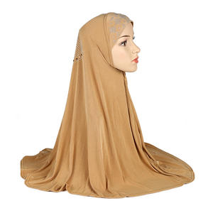 Écharpe au toucher doux de taille moyenne Hijab Fabrication de Hot Drilla Ensemble unique de Scalpel Foulards arabes pour la tête de femmes Hijab - Product Image 3