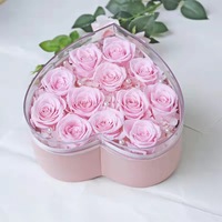 Cadeau pour la fête des mères, la Saint-Valentin, la remise des diplômes, Noël, Thanksgiving, roses éternelles préservées dans une boîte à fleurs en acrylique en forme de cœur