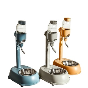 ที่ให้อาหารสุนัขแบบยืนคุณภาพสูง ปรับความสูงได้ พร้อมถ้วยดูดน้ำ - Product Image 1