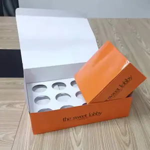 カスタムデザートマフィンカップ段ボール包装グリッド紙インサート付き12穴カップケーキボックス