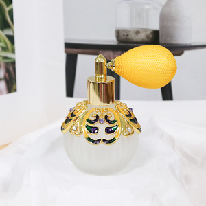 Flacon de parfum en verre borosilicate jaune doré, vaporisateur court, 50 ml, séparation de l'air, style Moyen-Orient, électroplaqué, citrouille - Product Image 3