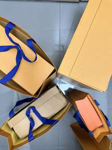 Sac fourre-tout décontracté personnalisé avec monogramme - Sac à main de luxe de créateur, fermeture ouverte, matériau PU imperméable, taille et couleur personnalisables - Product Image 5