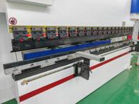 Presse plieuse automatique électro-hydraulique à 6+1 axes de haute performance de la marque SPS, bon prix, presse plieuse personnalisée