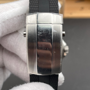 Montre de sport élégante d'inspiration aéronautique pour homme, à porter au quotidien. - Product Image 5