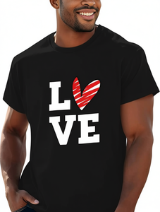T-shirt da uomo in cotone nero girocollo a maniche corte con scritta bianca 'Love' e cuore rosso, casual, taglie forti, regalo di San Valentino/Natale - Product Image 1