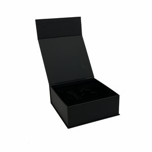 Boîte-cadeau de luxe personnalisée avec logo personnalisé a4 rigide mat noir or fermeture à rabat magnétique emballage avec fermeture magnétique - Product Image 3