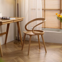 Chaise en bois massif moderne avec ruban décoratif, en bois de caoutchouc naturel, à bords arrondis, pour salon et salle à manger